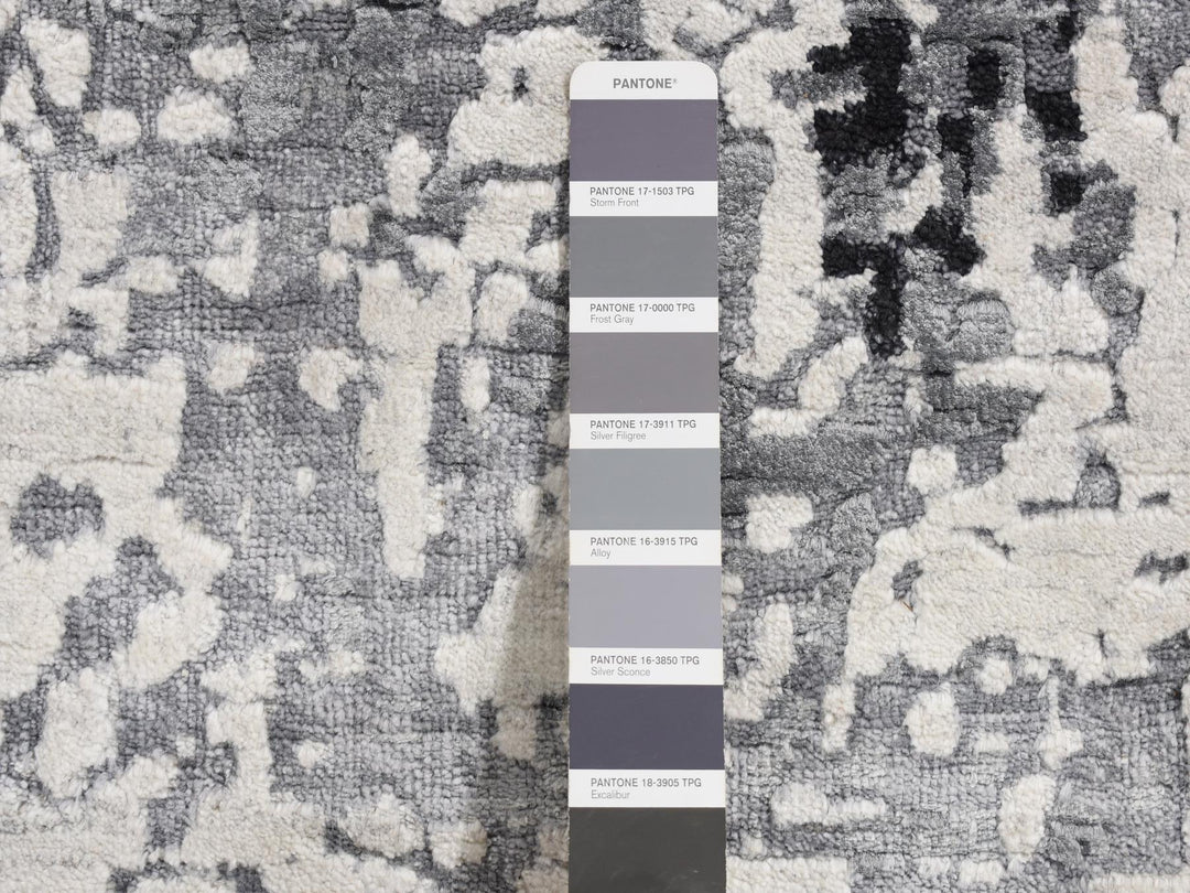 4'2" x 13'1" New Hand Knotted Grey Wool & Silk Runner Oriental Rug - MOA10287680