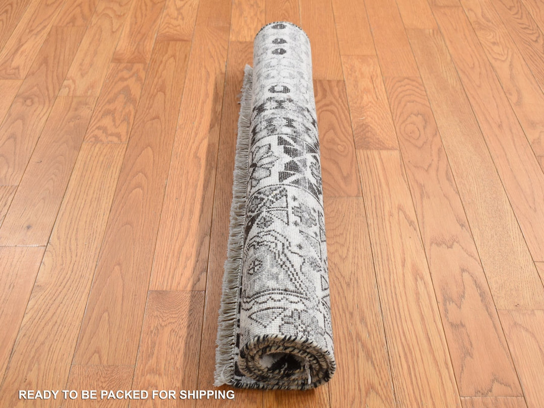 2'8" x 3'0" New Hand Knotted Grey Wool Rectangle Oriental Rug - MOA10287686