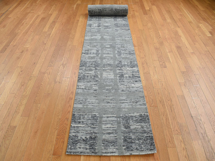2'6" x 17'10" New Hand Knotted Grey Wool Runner Oriental Rug - MOA10287687