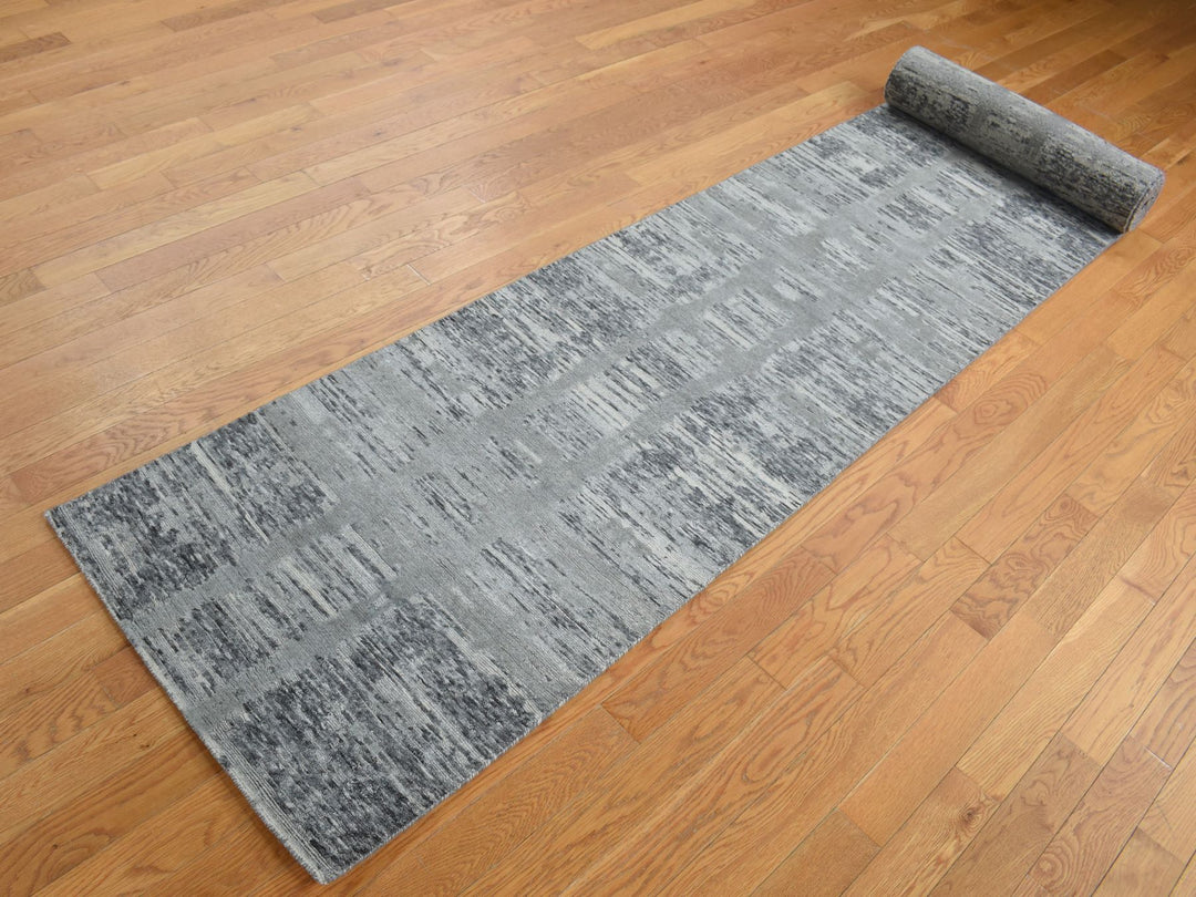 2'6" x 17'10" New Hand Knotted Grey Wool Runner Oriental Rug - MOA10287687