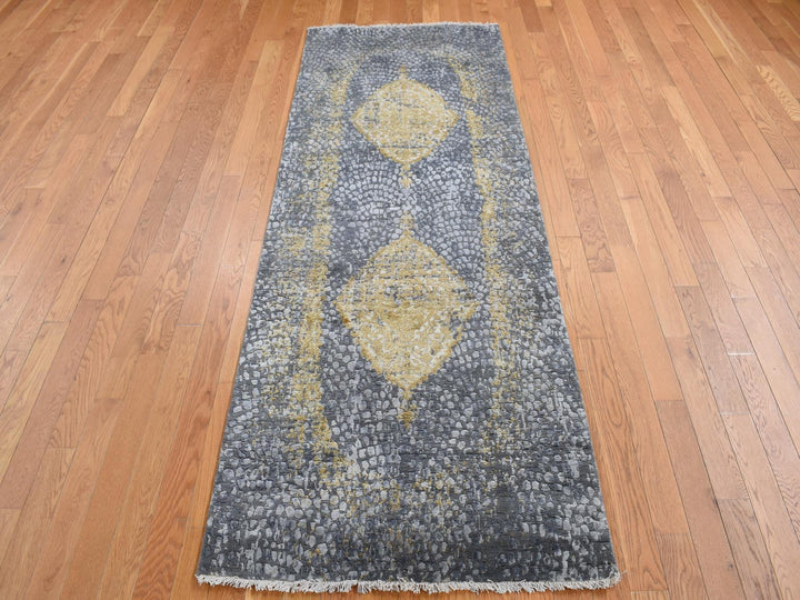 3'0" x 8'0" New Hand Knotted Grey Wool & Silk Runner Oriental Rug - MOA10287688