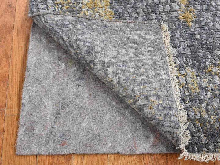3'0" x 8'0" New Hand Knotted Grey Wool & Silk Runner Oriental Rug - MOA10287688