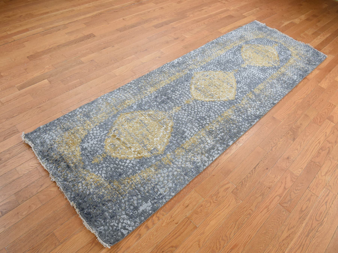 3'2" x 9'10" New Hand Knotted Grey Wool & Silk Runner Oriental Rug - MOA10287690