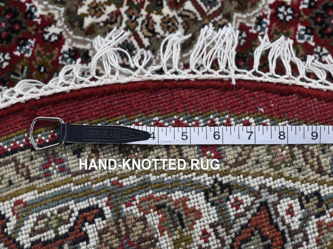 4'1" x 4'1" New Hand Knotted Red Wool Round Oriental Rug - MOA10287721