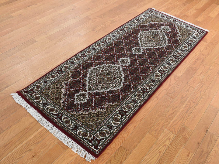 2'8" x 6'10" New Hand Knotted Red Wool Runner Oriental Rug - MOA10287722