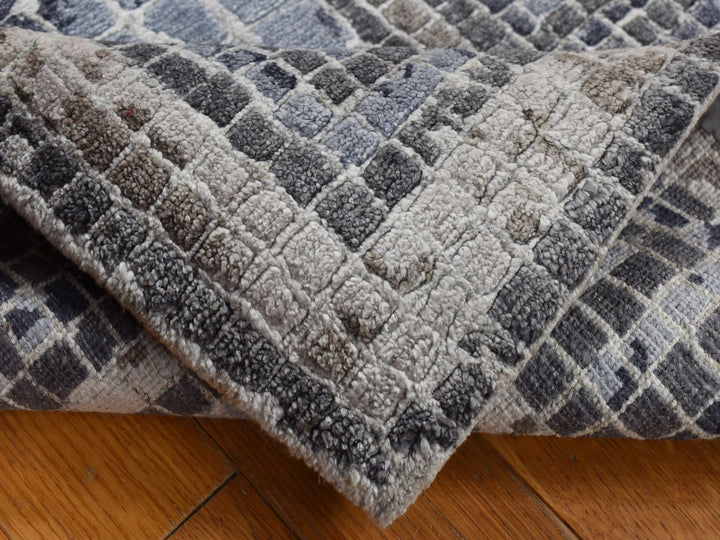 2'3" x 3'2" New Hand Knotted Grey Wool & Silk Rectangle Oriental Rug - MOA10287801