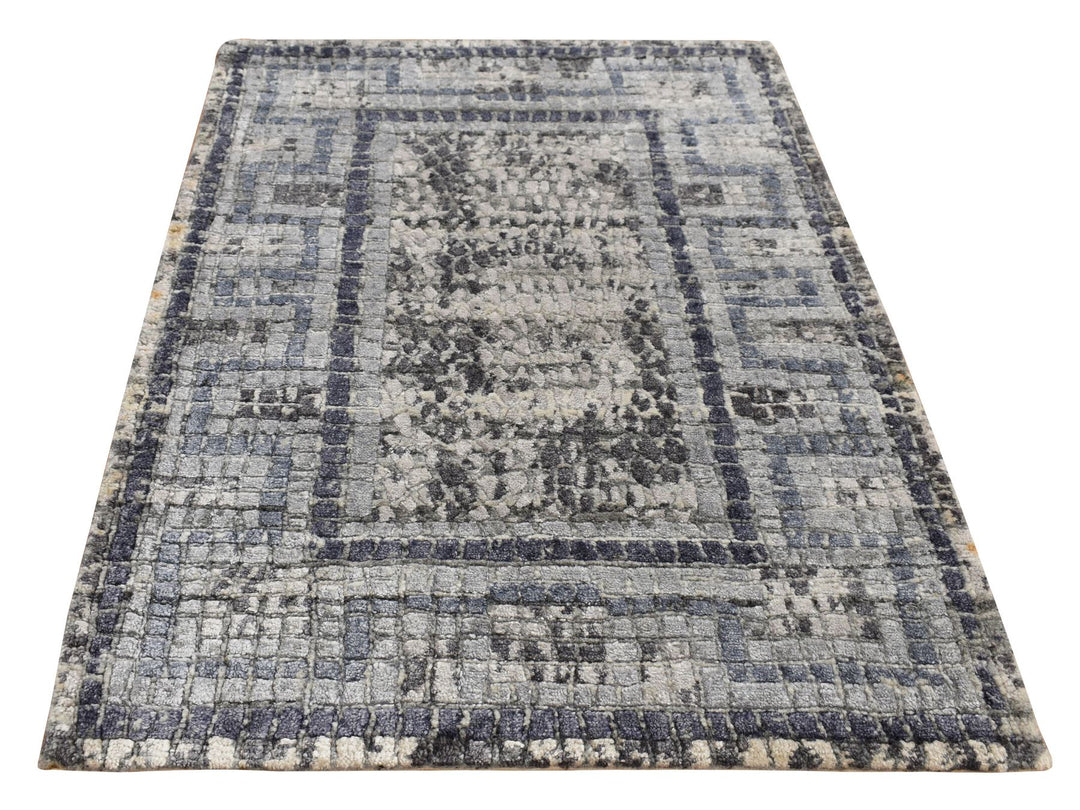 2'3" x 3'2" New Hand Knotted Grey Wool & Silk Rectangle Oriental Rug - MOA10287805
