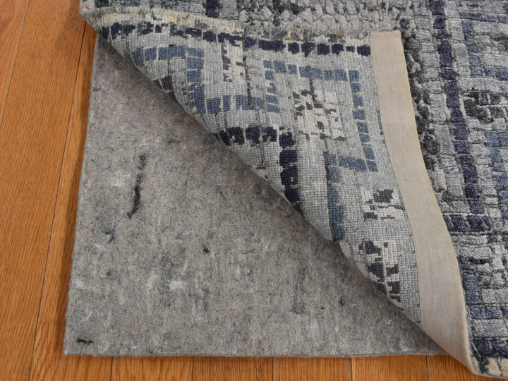 2'3" x 3'2" New Hand Knotted Grey Wool & Silk Rectangle Oriental Rug - MOA10287805