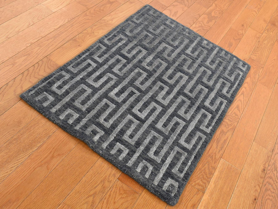 2'0" x 2'10" New Hand Knotted Grey Wool & Silk Rectangle Oriental Rug - MOA10287821