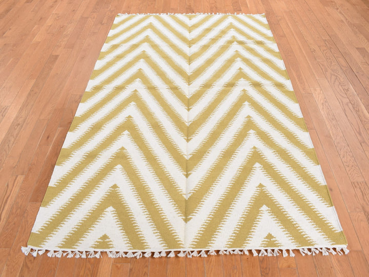 5'0" x 8'0" New Hand Woven Yellow Wool Rectangle Oriental Rug - MOA10287887