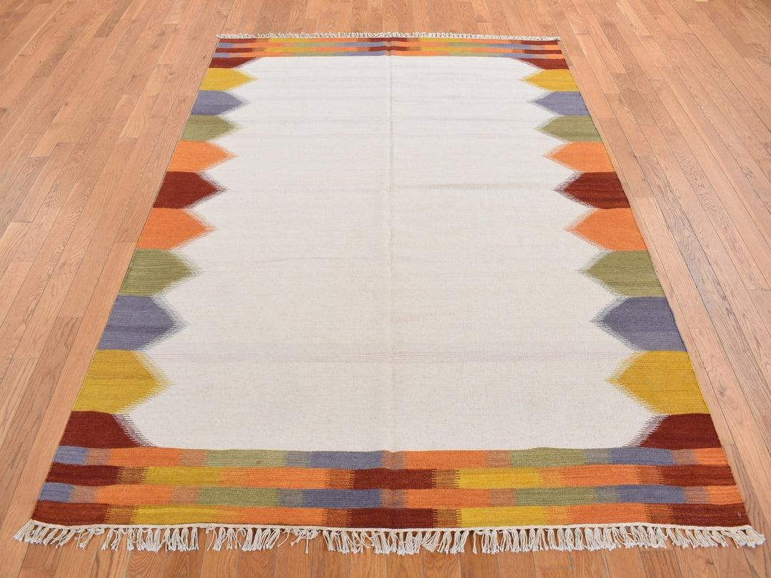 5'5" x 7'10" New Hand Woven Ivory Wool Rectangle Oriental Rug - MOA10287890