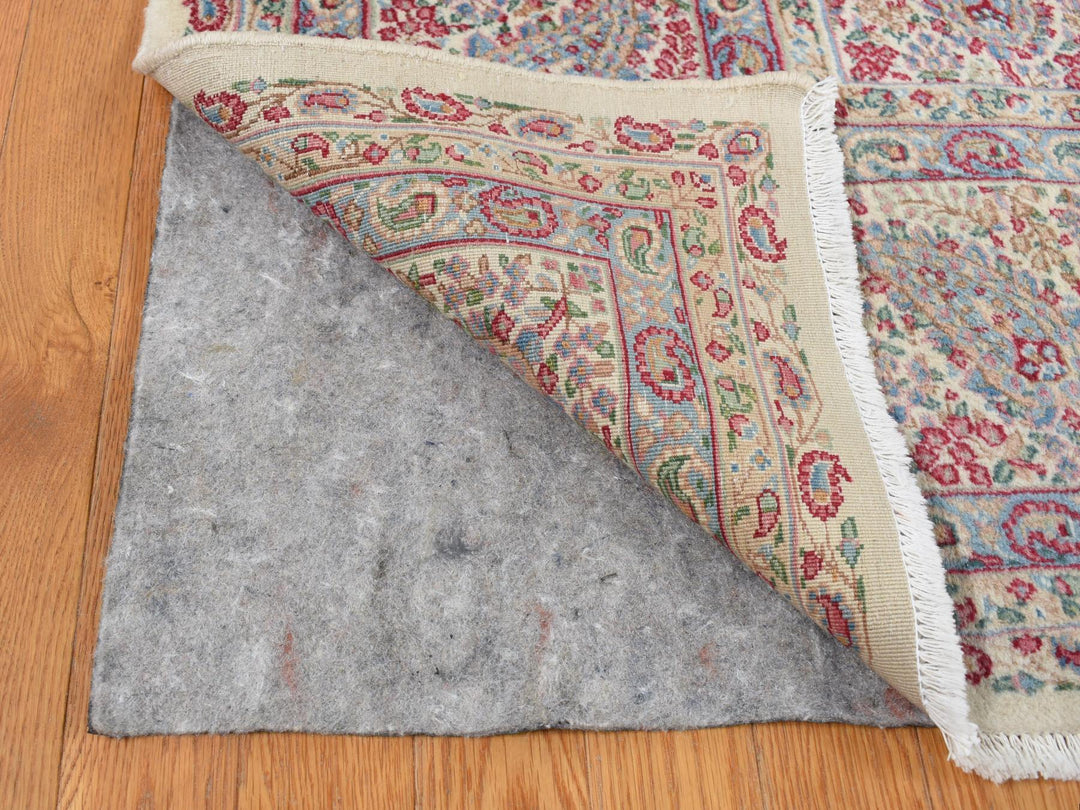 8'9" x 12'1" Vintage Hand Knotted Ivory Wool Rectangle Oriental Rug - MOA10287897