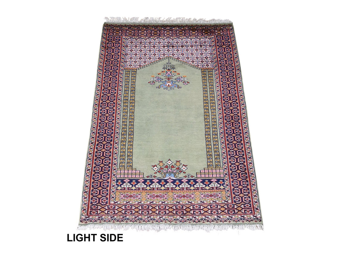 2'6" x 4'0" Vintage Hand Knotted Green Wool Rectangle Oriental Rug - MOA10287917
