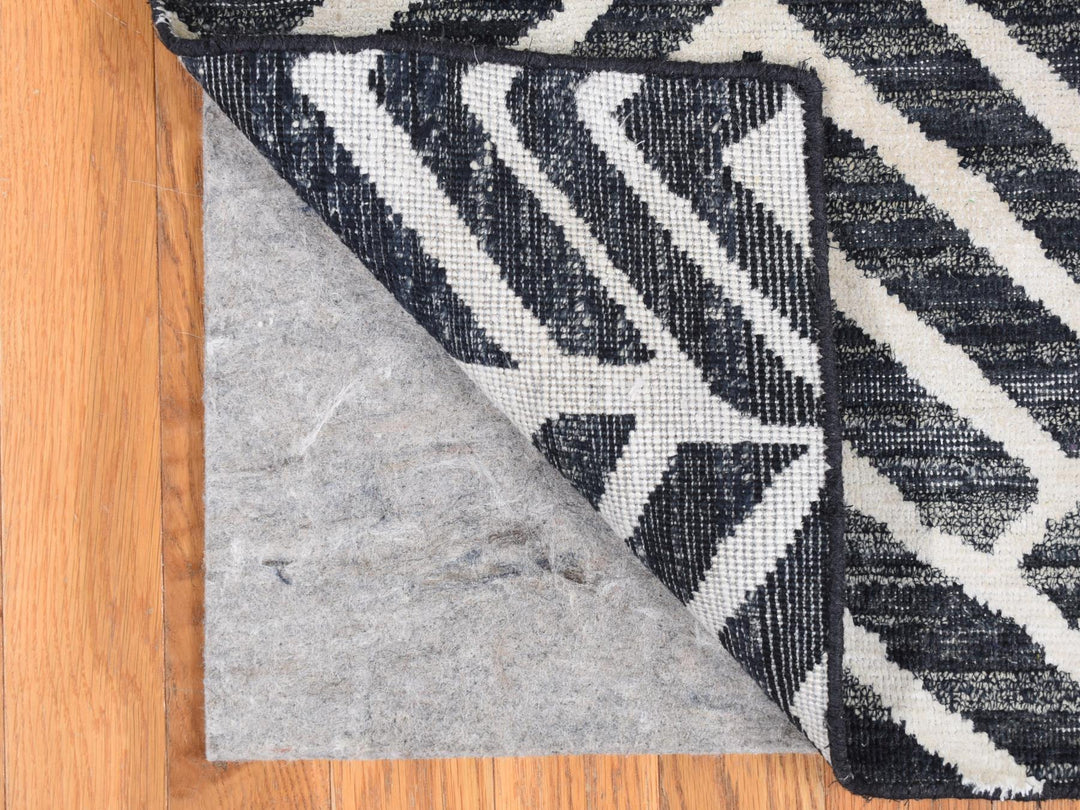 2'2" x 2'2" New Hand Knotted Black Wool & Silk Square Oriental Rug - MOA10287990