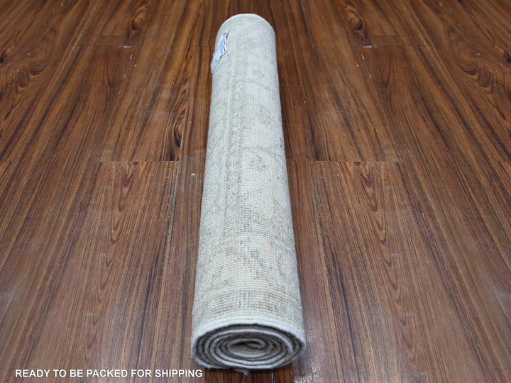 2'6" x 5'10" New Hand Knotted Grey Wool Runner Oriental Rug - MOA10288363