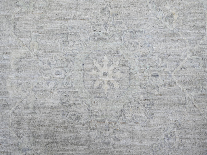 8'10" x 11'5" New Hand Knotted Grey Wool Rectangle Oriental Rug - MOA10288582