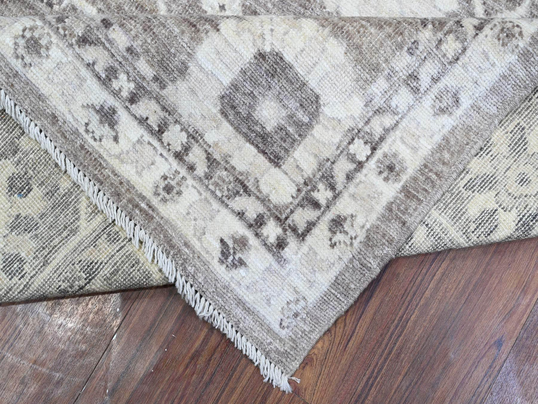 8'1" x 9'9" New Hand Knotted Grey Wool Rectangle Oriental Rug - MOA10288650