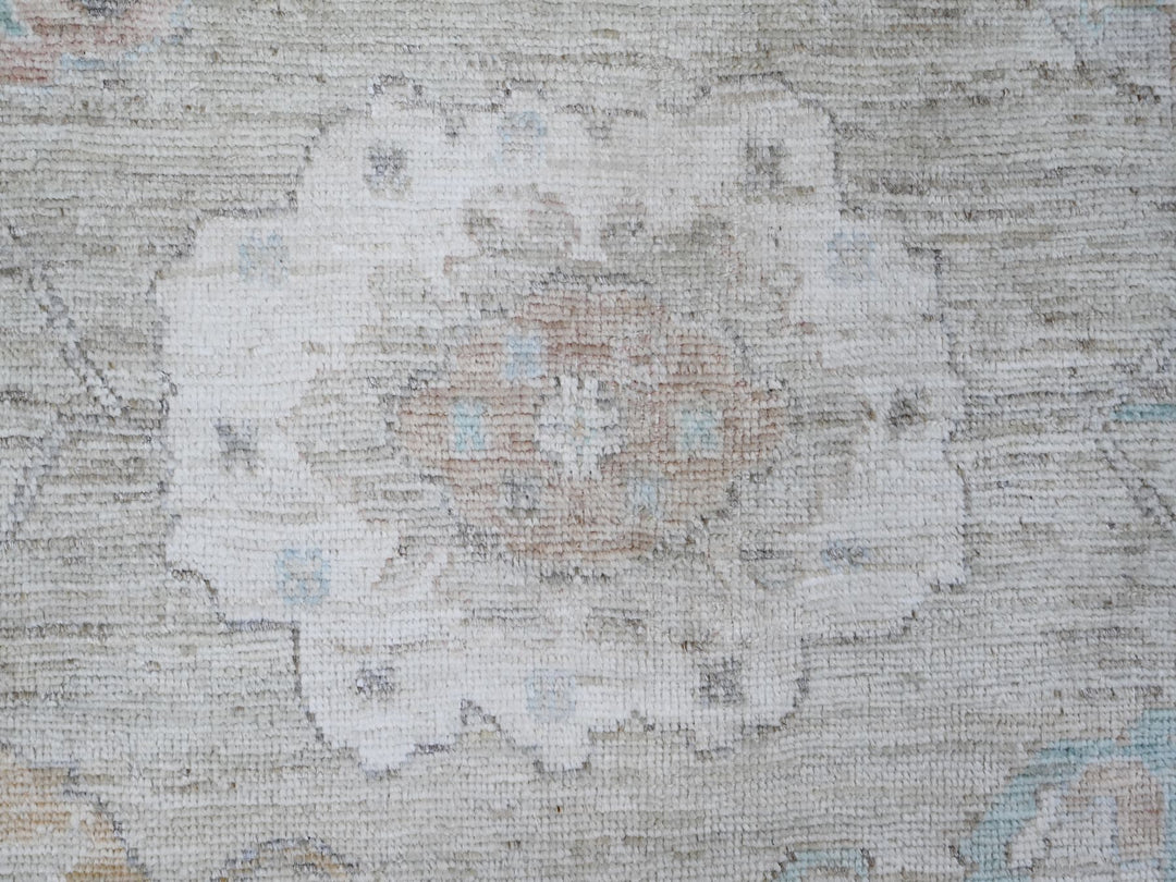 7'9" x 9'11" New Hand Knotted Grey Wool Rectangle Oriental Rug - MOA10288720