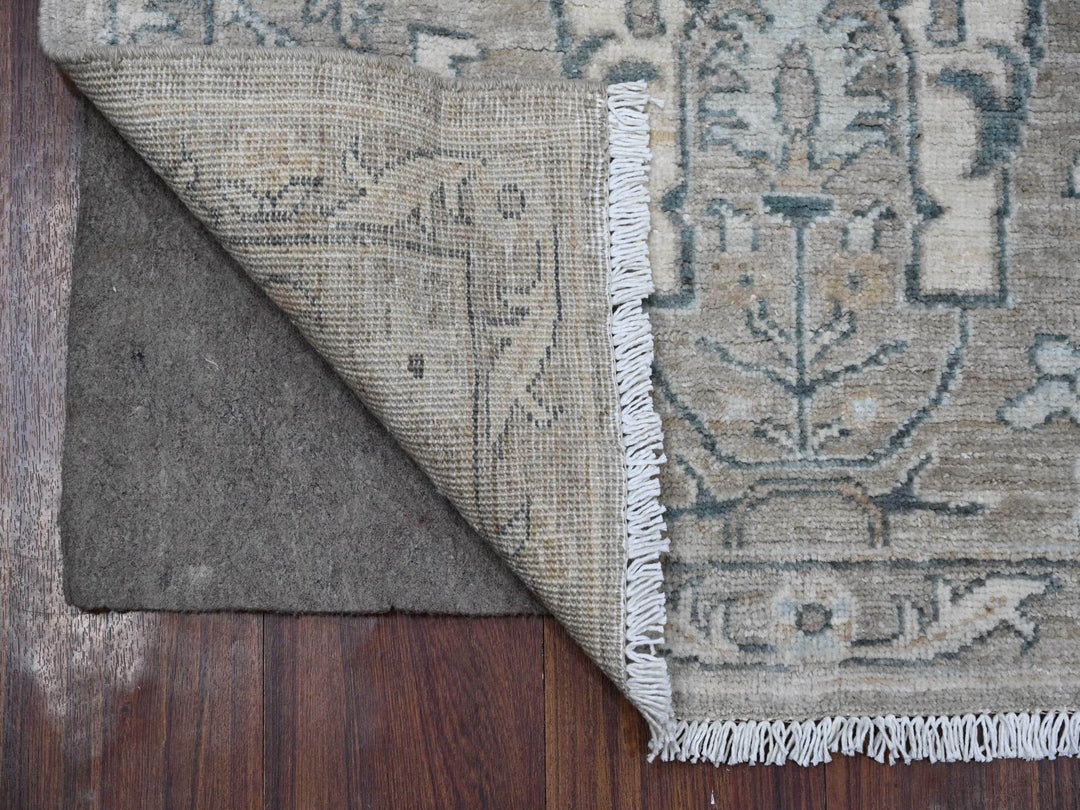 2'9" x 9'7" New Hand Knotted Grey Wool Runner Oriental Rug - MOA10288895