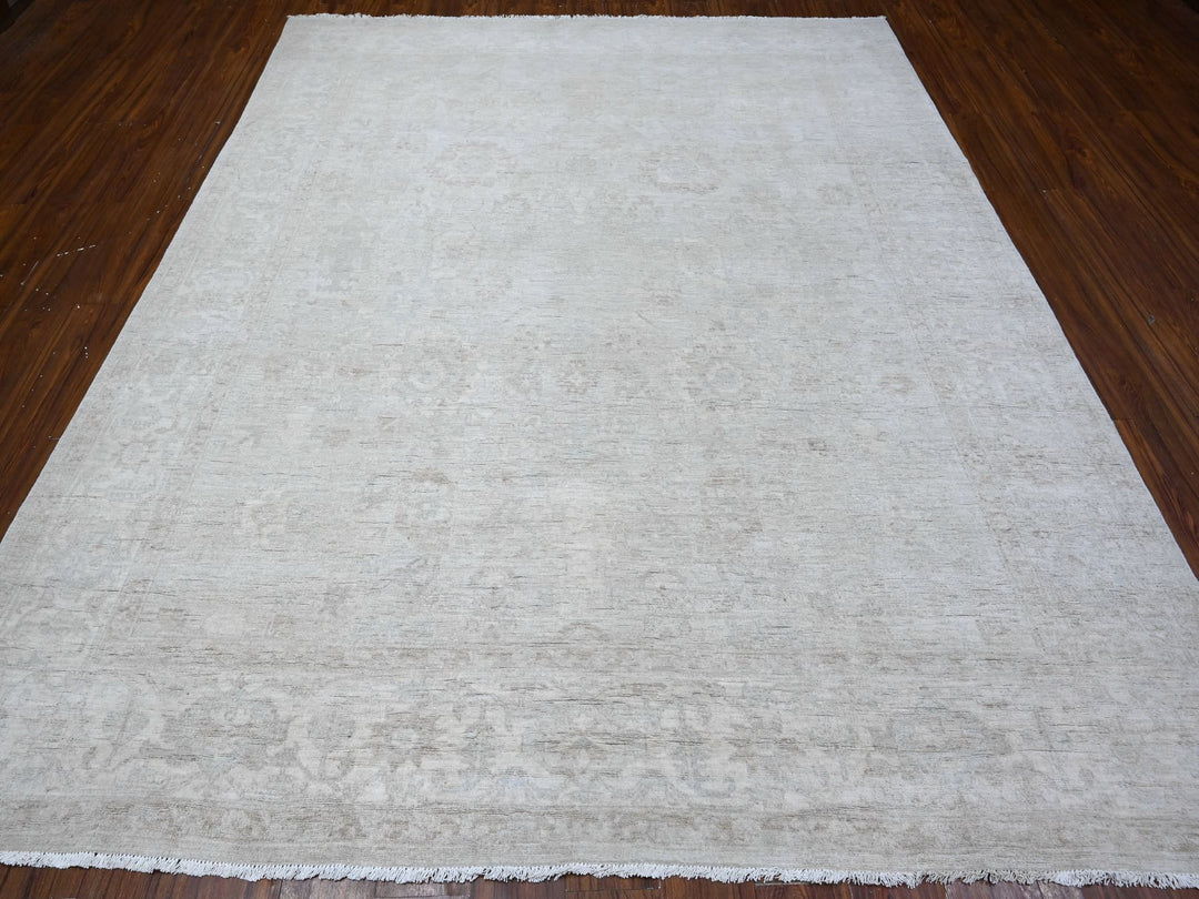 8'1" x 9'9" New Hand Knotted Grey Wool Rectangle Oriental Rug - MOA10289003