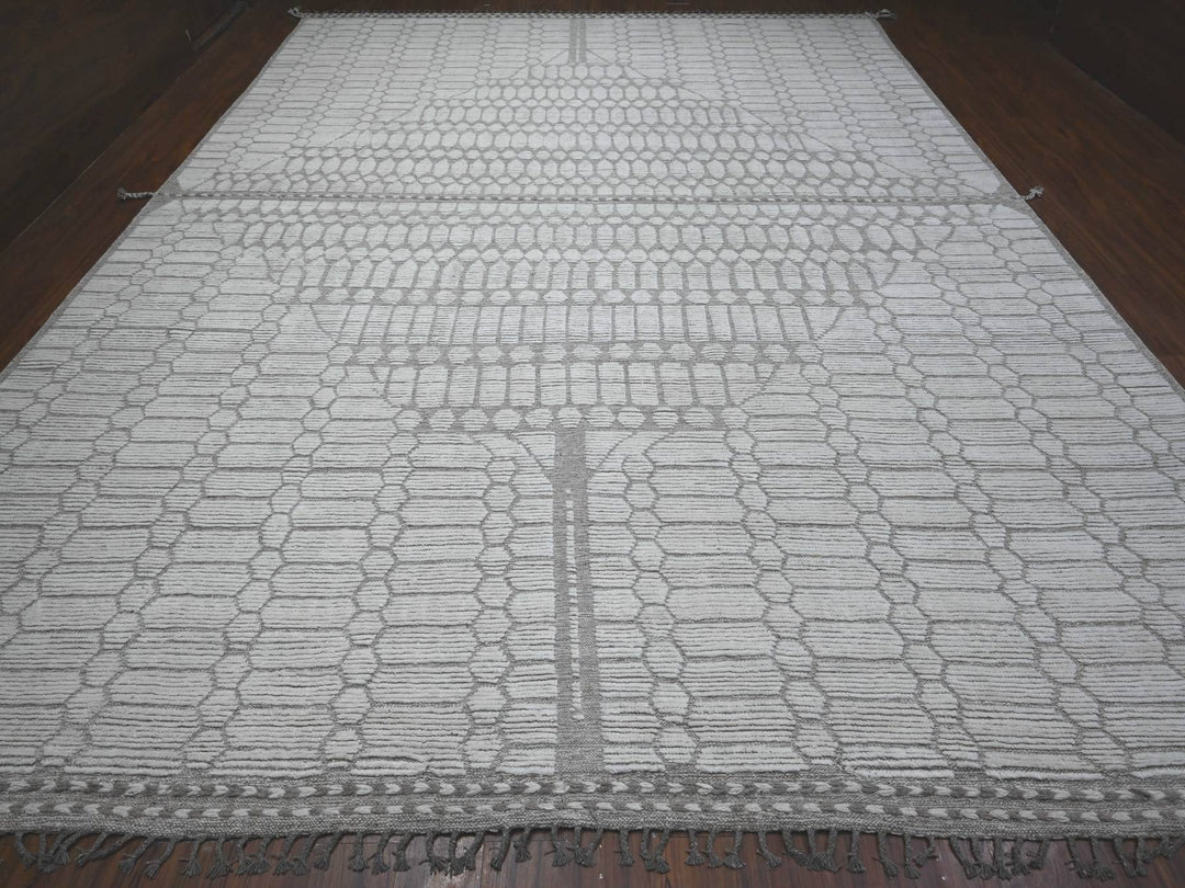 11'9" x 15'8" New Hand Knotted Ivory Wool Rectangle Oriental Rug - MOA10289136