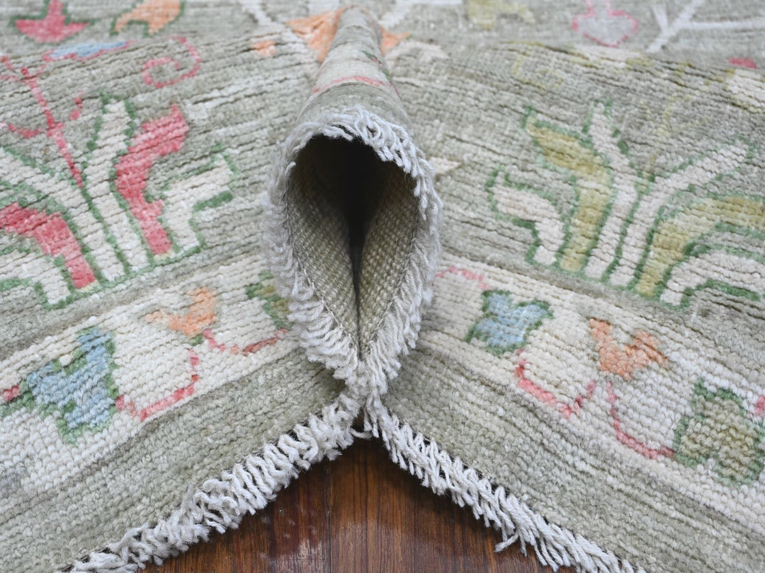 7'8" x 9'10" New Hand Knotted Green Wool Rectangle Oriental Rug - MOA10289155