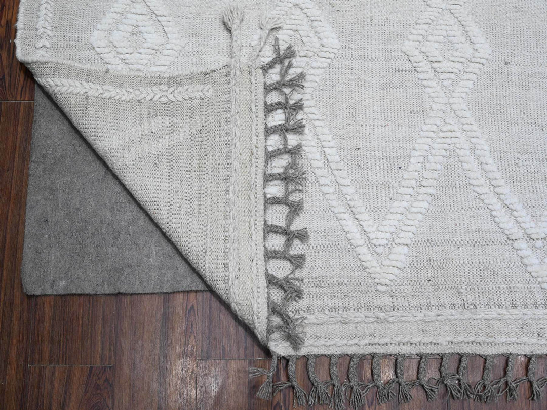 8'11" x 12'3" New Hand Knotted Ivory Wool Rectangle Oriental Rug - MOA10289187
