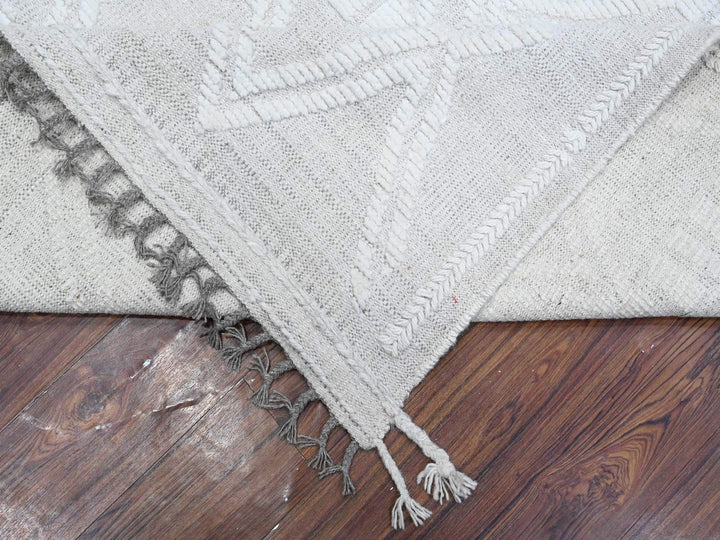 8'11" x 12'3" New Hand Knotted Ivory Wool Rectangle Oriental Rug - MOA10289187