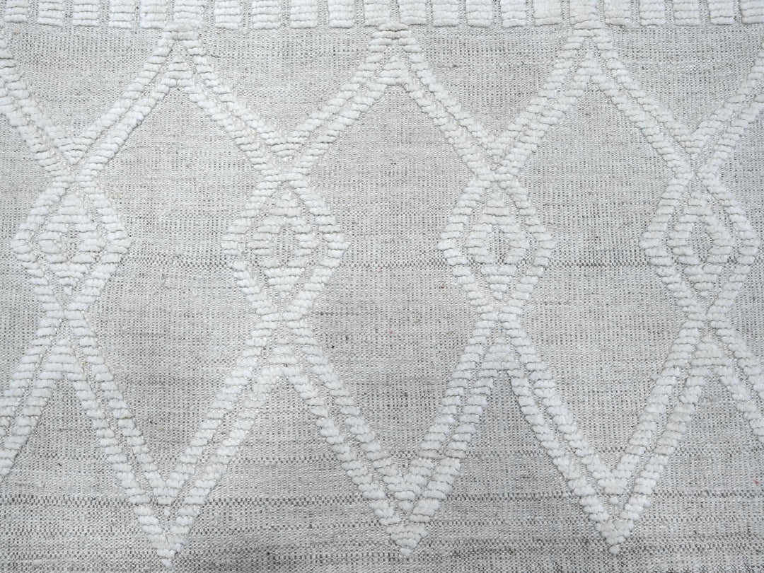8'11" x 12'3" New Hand Knotted Ivory Wool Rectangle Oriental Rug - MOA10289187