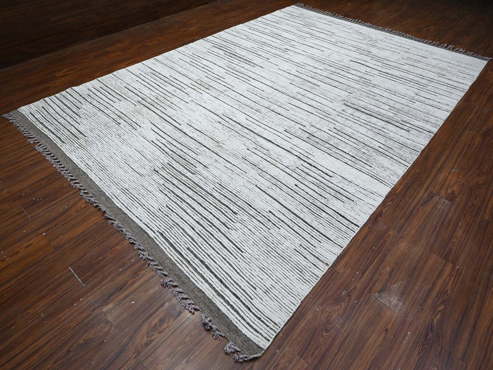 8'11" x 13'2" New Hand Knotted Ivory Wool Rectangle Oriental Rug - MOA10289190