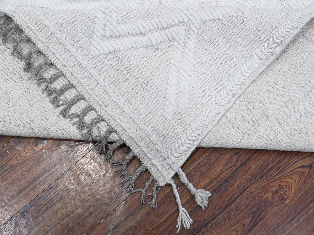9'0" x 12'6" New Hand Knotted Ivory Wool Rectangle Oriental Rug - MOA10289195