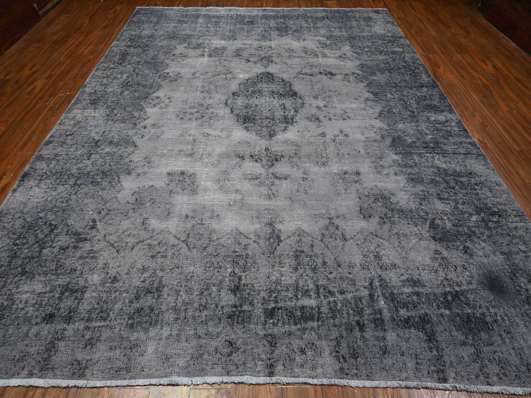 9'8" x 12'6" Vintage Hand Knotted Grey Wool Rectangle Oriental Rug - MOA10289452