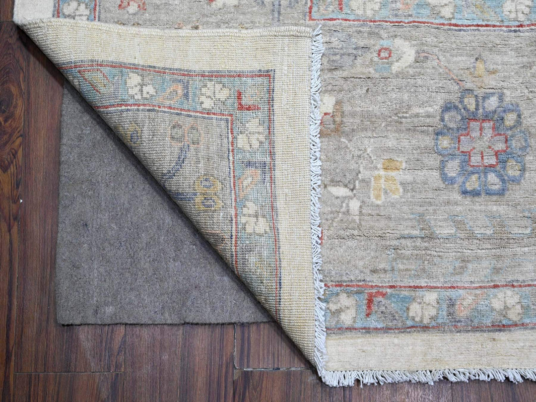 9'10" x 13'10" New Hand Knotted Ivory Wool Rectangle Oriental Rug - MOA10289492
