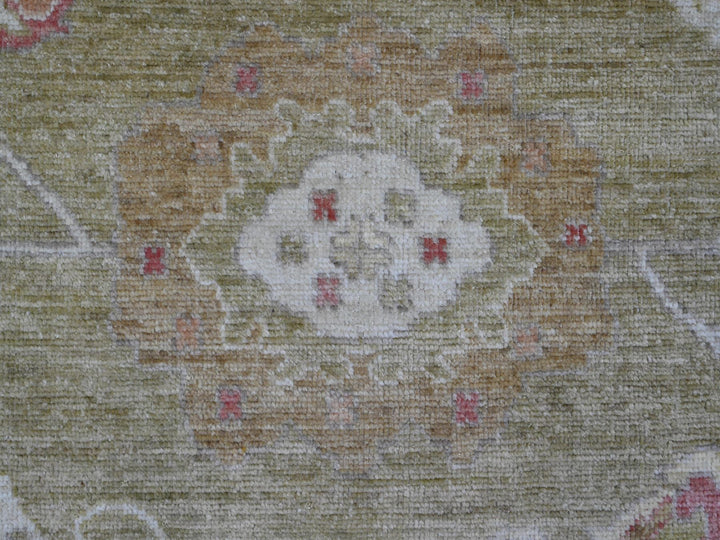 8'1" x 9'7" New Hand Knotted Green Wool Rectangle Oriental Rug - MOA10289767