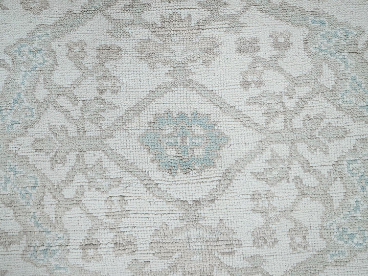7'11" x 9'8" New Hand Knotted Ivory Wool Rectangle Oriental Rug - MOA102899