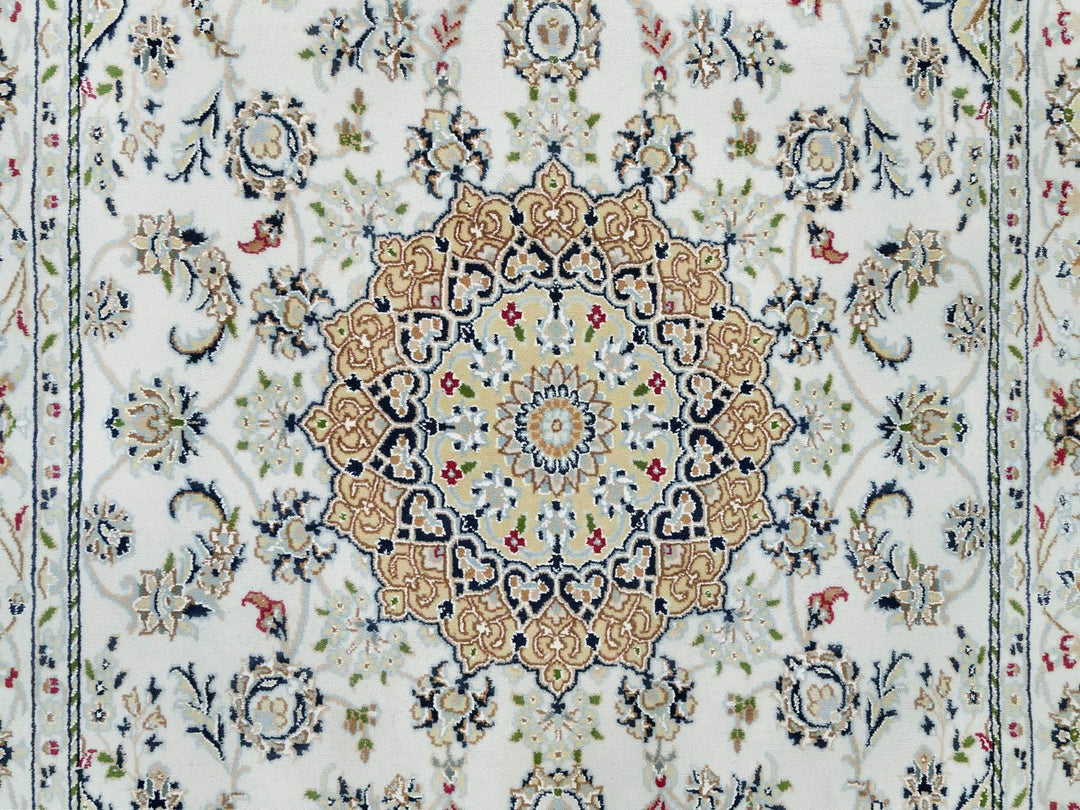 4'7" x 6'8" New Hand Knotted Ivory Wool Rectangle Oriental Rug - MOA10290013