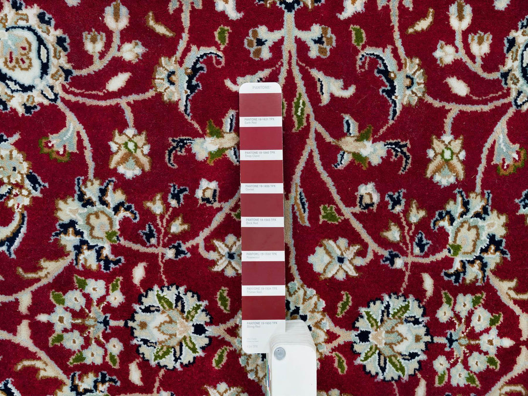 4'10" x 4'10" New Hand Knotted Red Wool Round Oriental Rug - MOA10290018