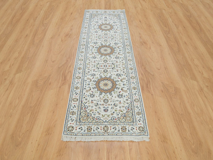 2'6" x 8'2" New Hand Knotted Ivory Wool Runner Oriental Rug - MOA10290040