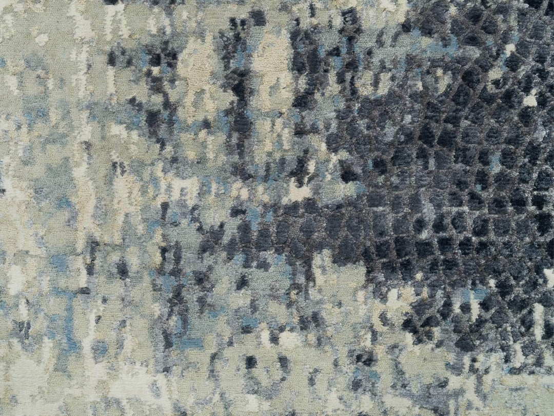 2'6" x 12'0" New Hand Knotted Grey Wool & Silk Runner Oriental Rug - MOA10290198