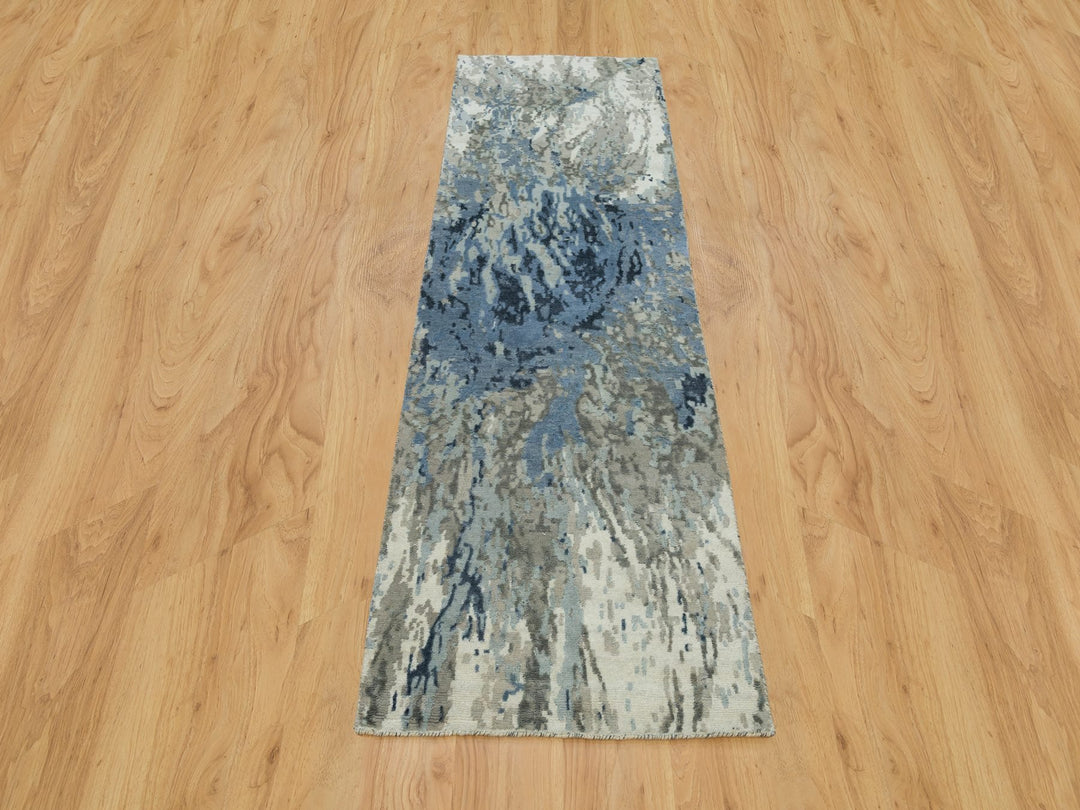 2'6" x 7'11" New Hand Knotted Blue Wool & Silk Runner Oriental Rug - MOA10290199