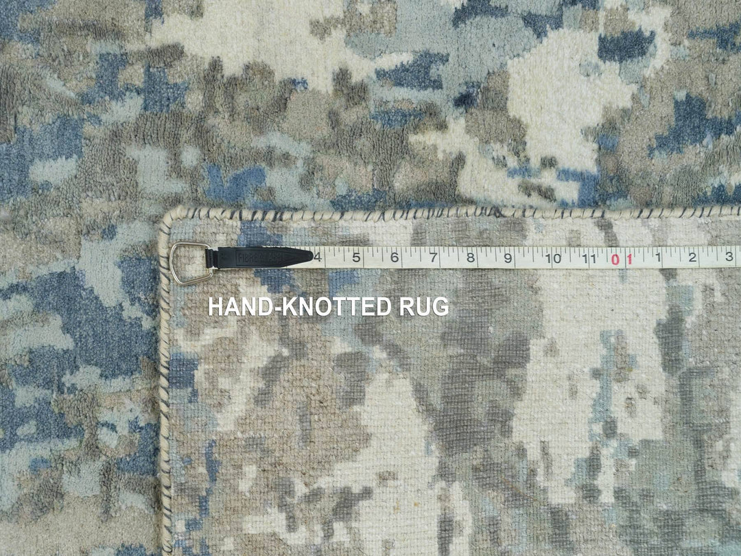 2'6" x 7'11" New Hand Knotted Blue Wool & Silk Runner Oriental Rug - MOA10290199
