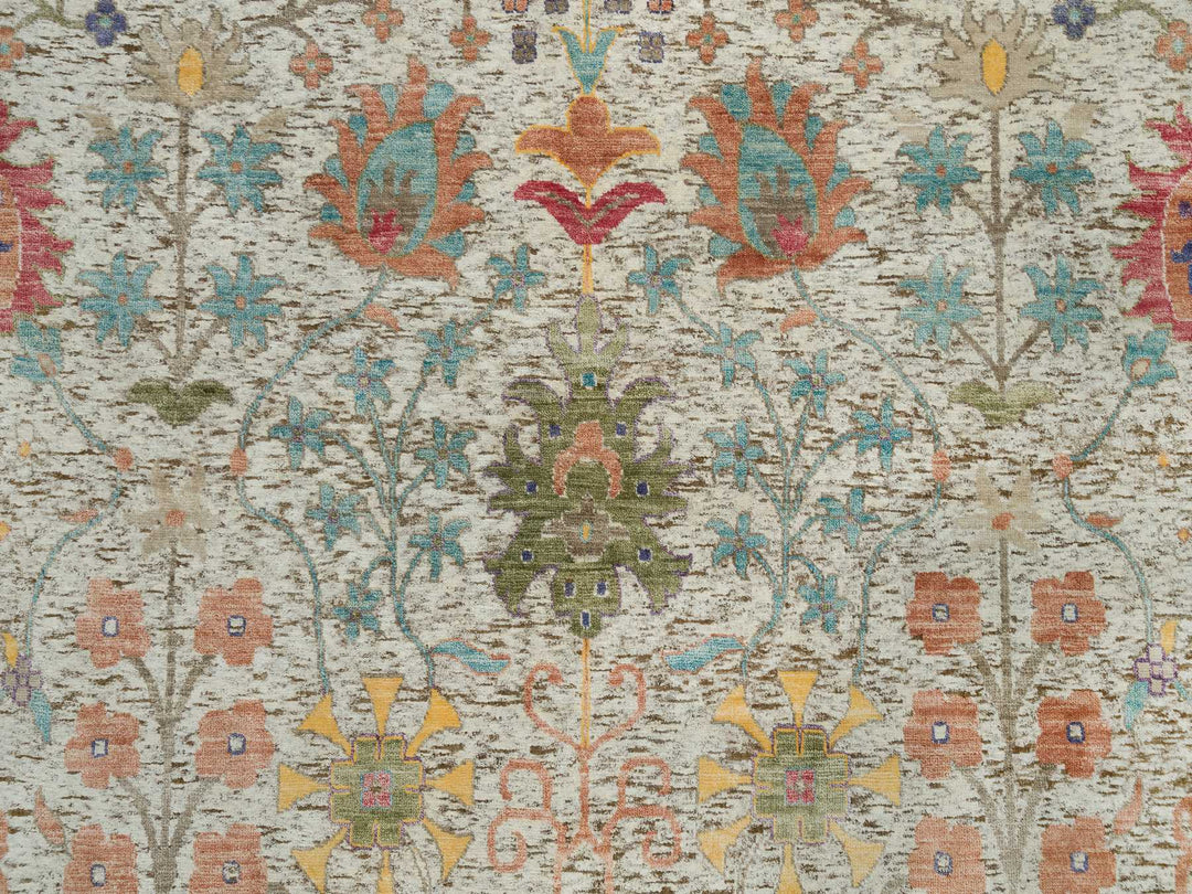 9'10" x 9'10" New Hand Knotted Beige Wool & Silk Round Oriental Rug - MOA10290251