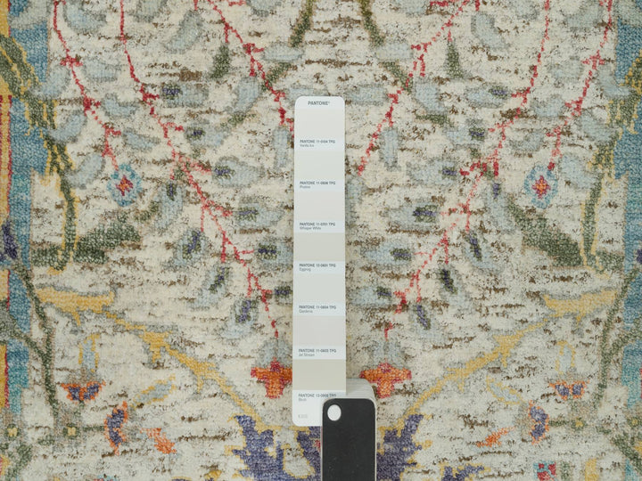 5'10" x 5'10" New Hand Knotted Ivory Wool & Silk Round Oriental Rug - MOA10290256