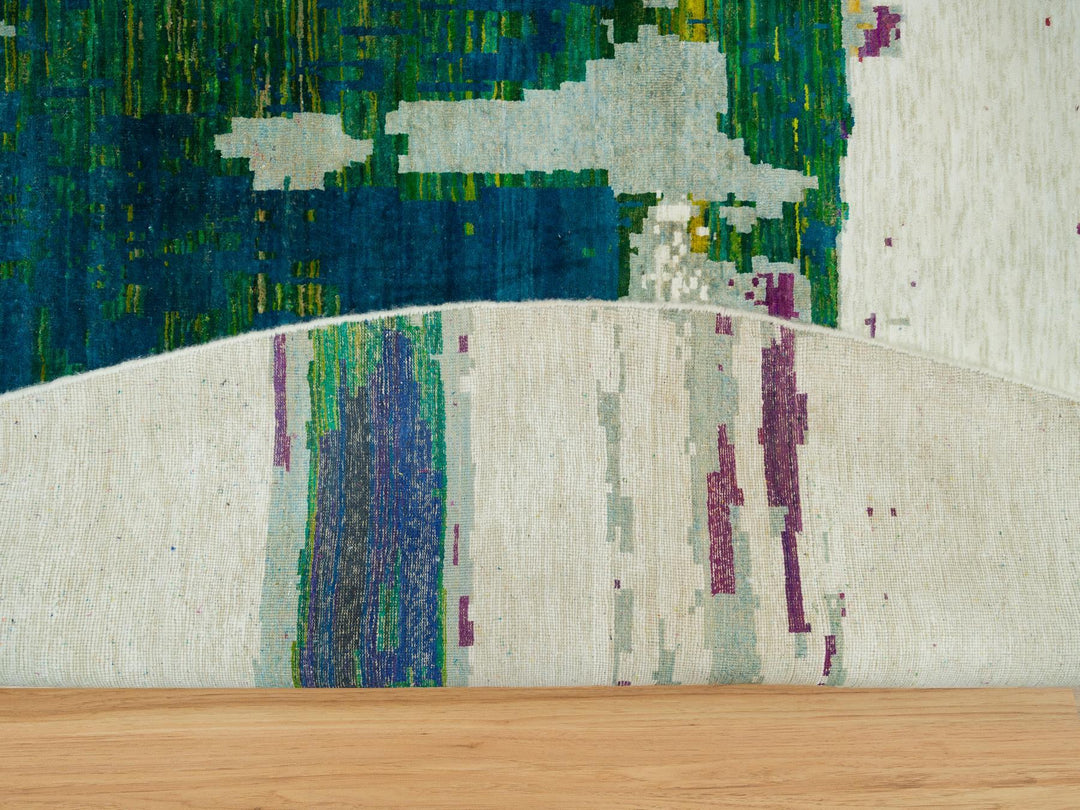 13'8" x 13'8" New Hand Knotted Multicolored Wool & Silk Round Oriental Rug - MOA10290265