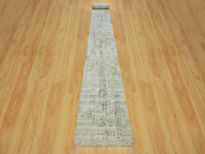 2'6" x 31'8" New Hand Knotted Grey Wool Runner Oriental Rug - MOA10290432