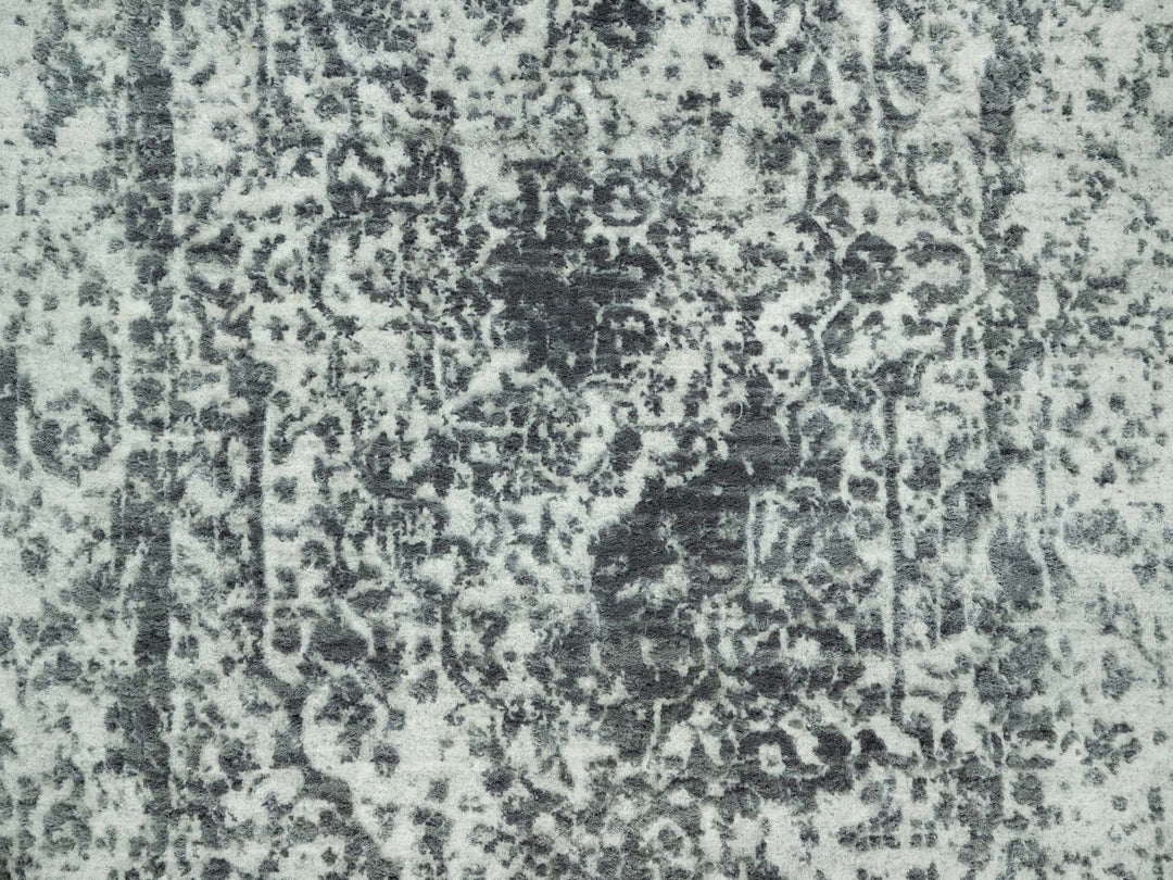 2'6" x 15'8" New Hand Knotted Grey Wool & Silk Runner Oriental Rug - MOA10290473