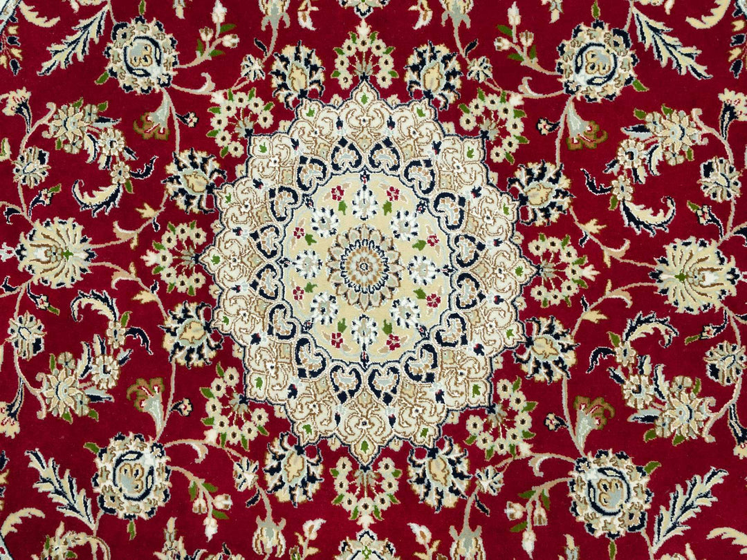 7'8" x 7'8" New Hand Knotted Red Wool Round Oriental Rug - MOA10290496