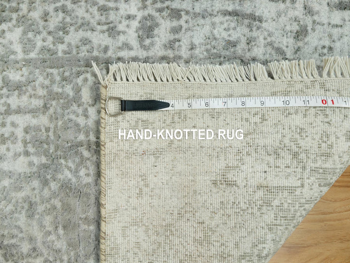 2'0" x 3'2" New Hand Knotted Grey Wool & Silk Rectangle Oriental Rug - MOA10290536