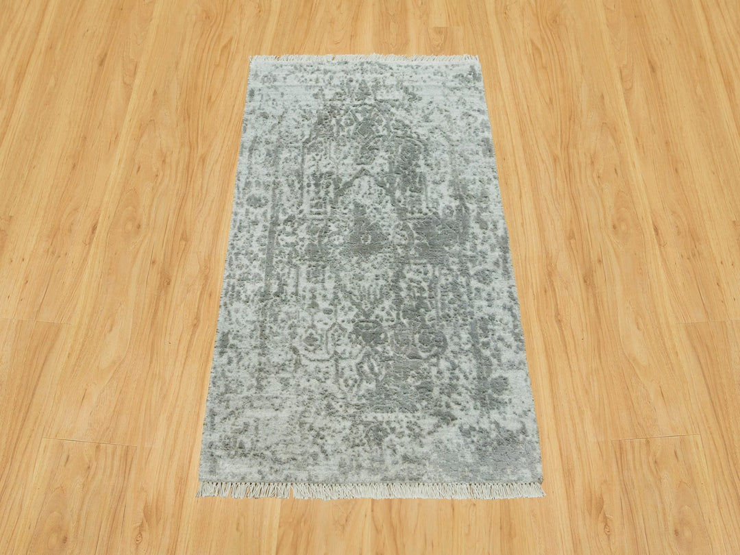 1'11" x 3'2" New Hand Knotted Grey Wool & Silk Rectangle Oriental Rug - MOA10290537