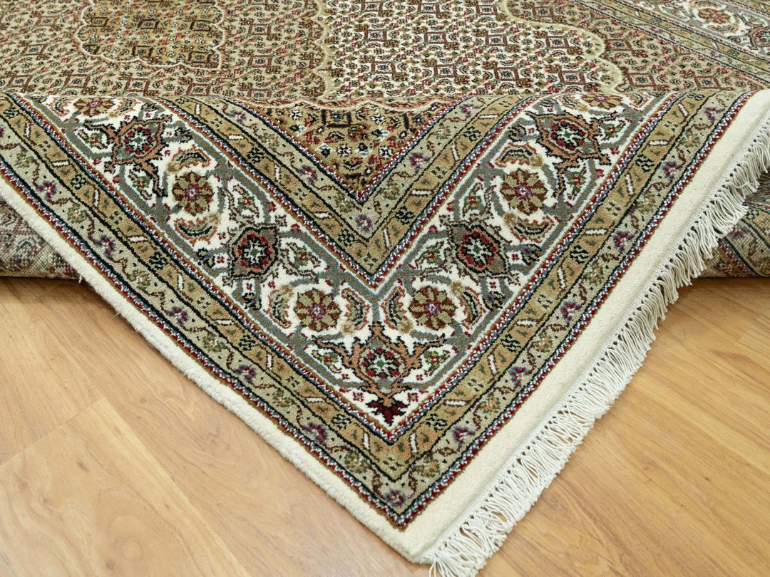 5'10" x 9'2" New Hand Knotted Ivory Wool Rectangle Oriental Rug - MOA10290598